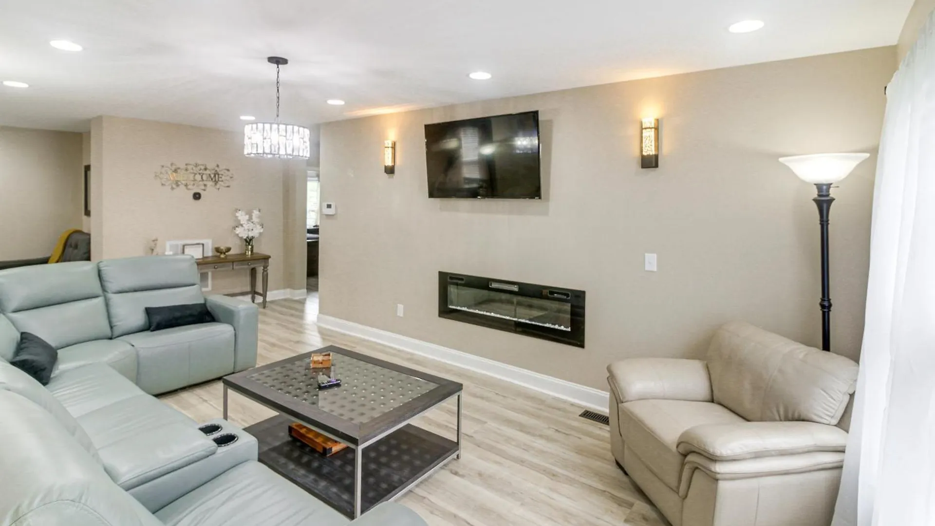 Charlotte Home With Yard - Near Spectrum Center!